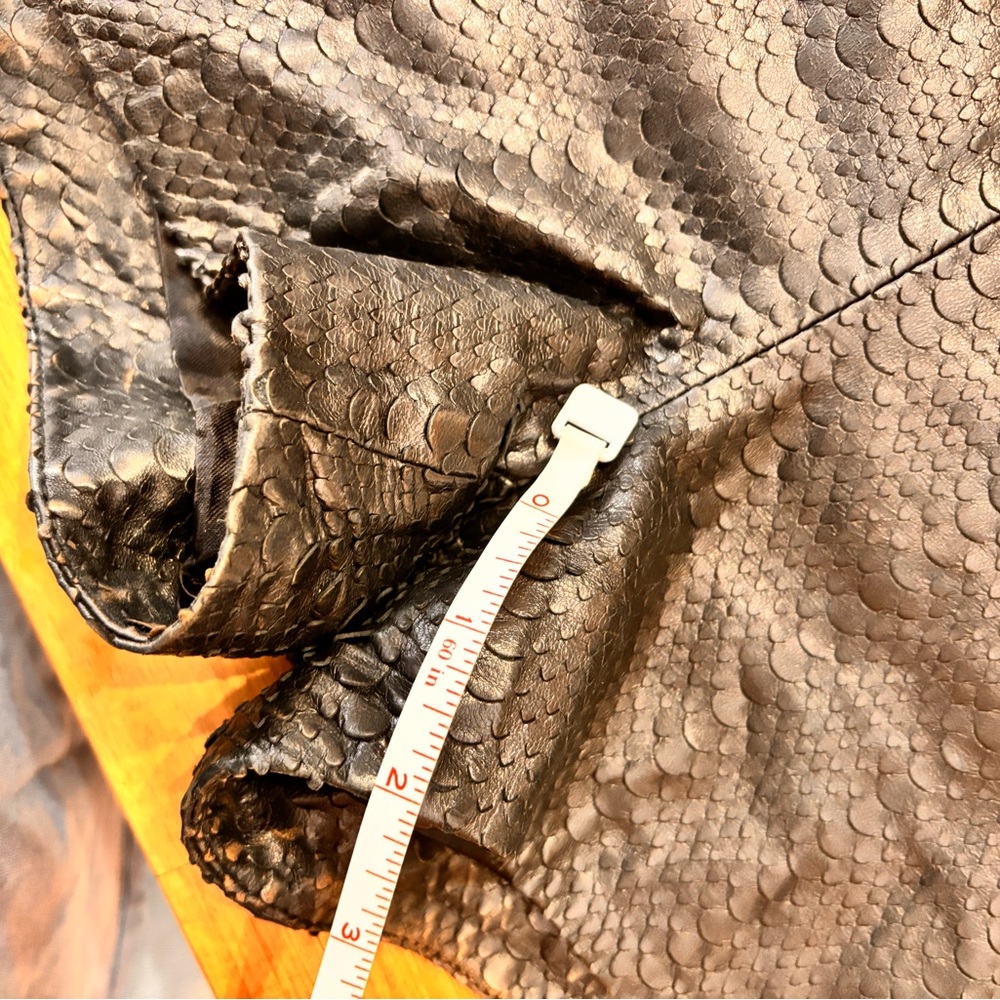 J Brand leather shorts - Picture 8 of 10